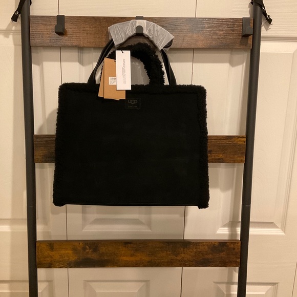 🆕UGG X TELFAR MEDIUM SHOPPER SHEARLING & SUEDE BLACK TOTE BAG - Picture 7 of 16